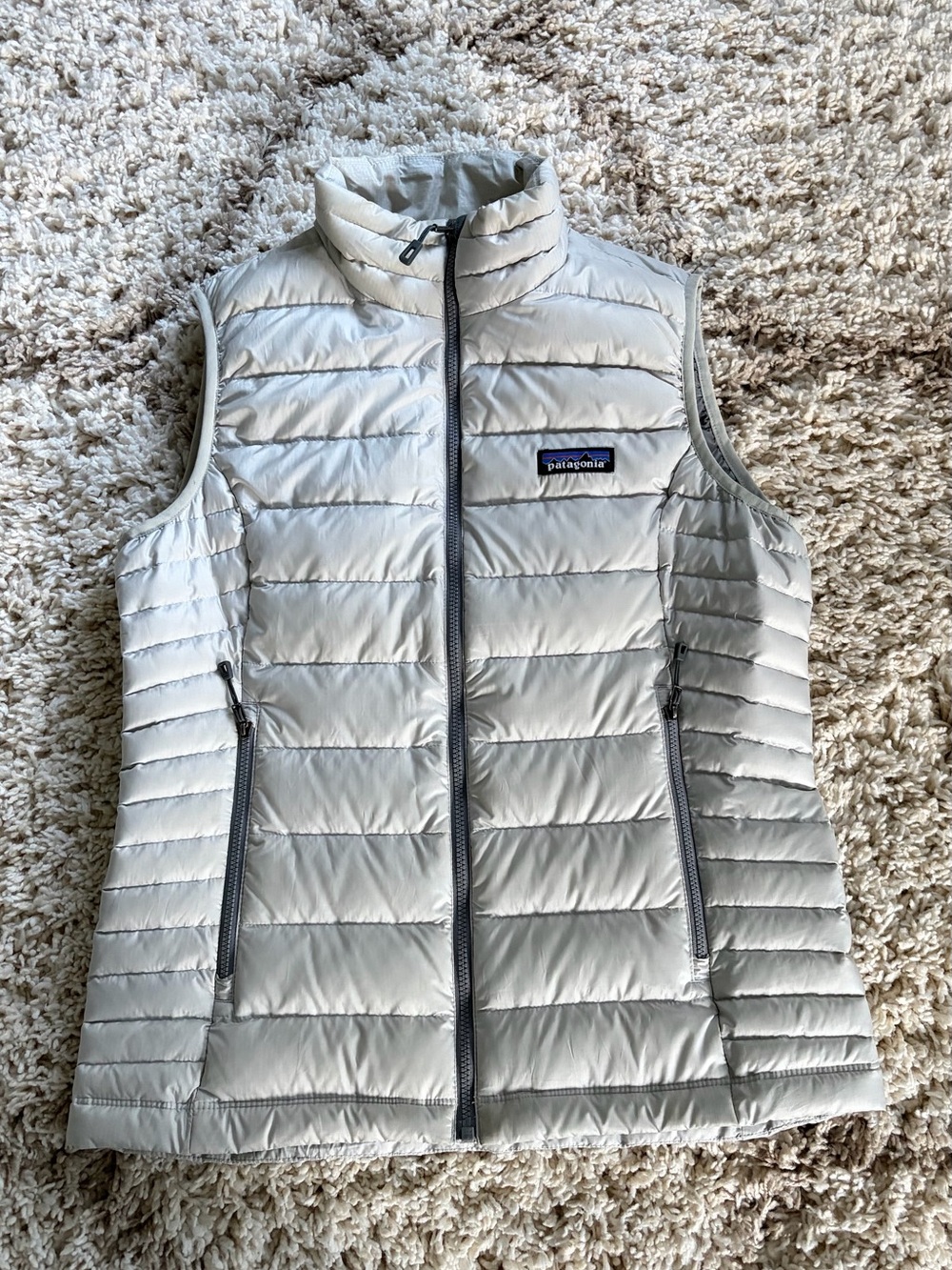 Patagonia Down Vest size s